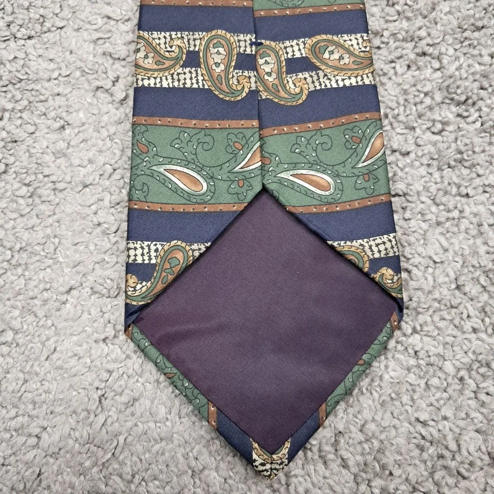 Requirements Mens Silk Necktie Navy Blue Green Paisley Striped Made in USA‎